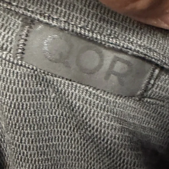 Qôr Wool Polo - Picture 8 of 8